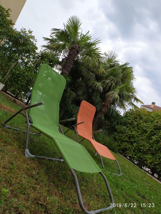Appartamento Con Giardino A Cisano Di Bardolino Buitenkant foto