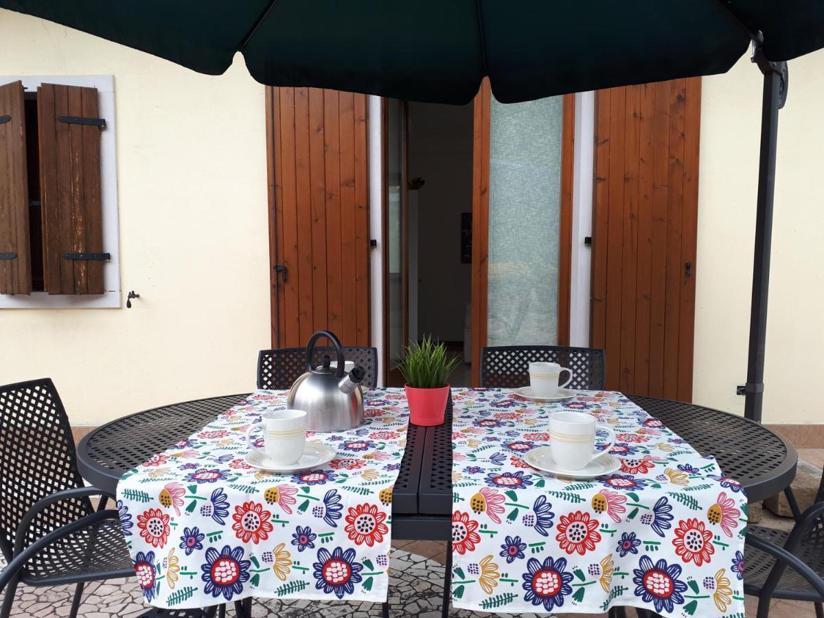 Appartamento Con Giardino A Cisano Di Bardolino Buitenkant foto
